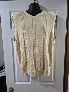 Cypress Links Men's Cream Cable-Knit Sleeveless Sweater Vest